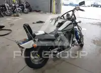 2000 Honda VT1100 photo