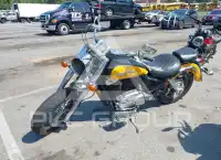 2000 Honda VT1100 фото