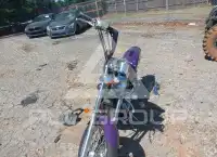 2000 Honda VT600 photo