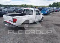 2000 Mazda B2500 фото