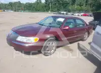 2000 Lincoln Continental photo