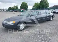 2000 Lincoln Town фото