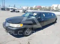 2000 Lincoln Town фото