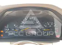 2000 Mercedes Benz E 320 photo
