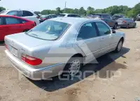 2000 Mercedes Benz E 320 фото