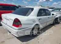 2000 Mercedes Benz C 230 фото