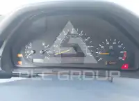 2000 Mercedes Benz E-Class photo