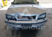 2000 Volvo S40 photo