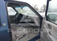2000 GMC Jimmy photo