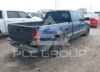 2000 GMC Sierra photo