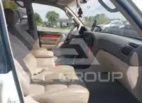 2000 Lexus LX470 photo