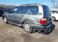2000 Lexus LX470 photo