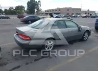 2000 Lexus ES300 photo
