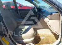 2000 Lexus ES300 photo