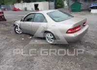 2000 Lexus ES300 photo