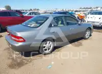 2000 Lexus ES300 photo