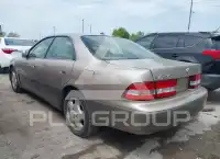 2000 Lexus ES300 фото