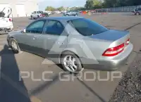 2000 Lexus ES300 photo