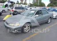 2000 Lexus ES300 photo