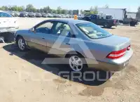 2000 Lexus ES300 photo