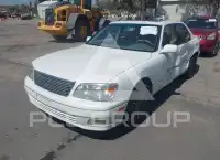 2000 Lexus LS400 фото