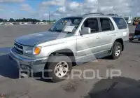 2000 Toyota 4 RUNNER photo