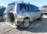 2000 Toyota RAV4 фото