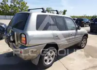 2000 Toyota RAV4 фото