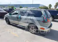 2000 Toyota SIENNA photo