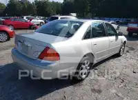2000 Toyota AVALON photo