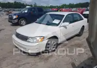 2000 Toyota AVALON фото