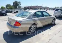 2000 Toyota AVALON photo
