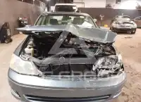2000 Toyota AVALON photo