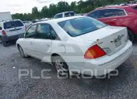 2000 Toyota AVALON photo