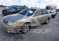 2000 Toyota AVALON фото
