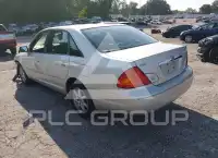 2000 Toyota AVALON photo