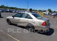 2000 Toyota AVALON photo