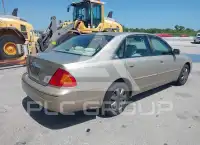 2000 Toyota AVALON фото