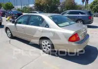2000 Toyota AVALON photo