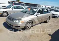 2000 Toyota AVALON фото