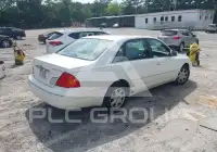 2000 Toyota AVALON фото