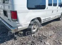 2000 Ford E-150 фото