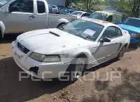 2000 Ford MUSTANG photo