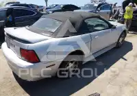 2000 Ford MUSTANG photo