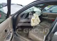 2000 Ford CROWN photo