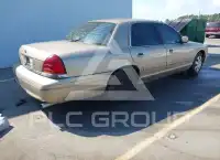 2000 Ford CROWN фото