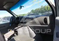 2000 Ford E-250 photo