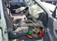 2001 Mitsubishi MONTERO photo