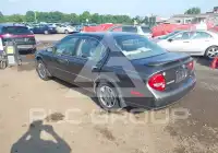 2001 Nissan MAXIMA photo