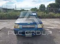 2001 Nissan FRONTIER photo